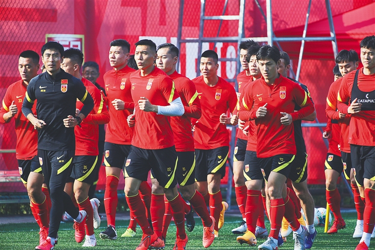 1分险胜火箭！开拓者弃用29岁中锋：沦为杨瀚森的替补！无缘出场