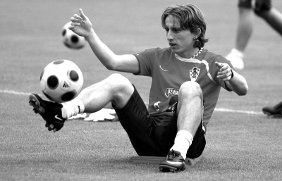 曼城掌控比赛节奏如艺术