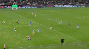 刘若钒本赛季从三镇自由身加盟海港，贡献5球6助攻