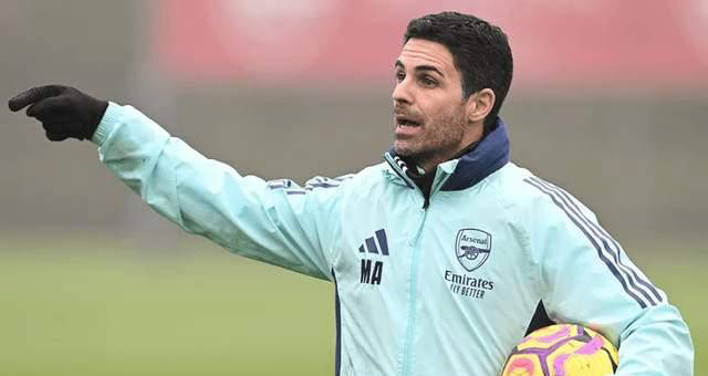 保安大爷中场硬核加入拉拉队，全场尖叫炸了！